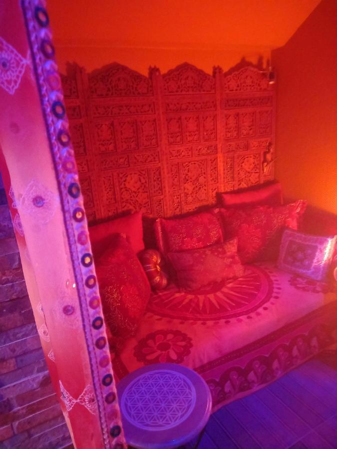 Love Room, Les Nuitees Secretes De Rouen Darnetal Exterior photo
